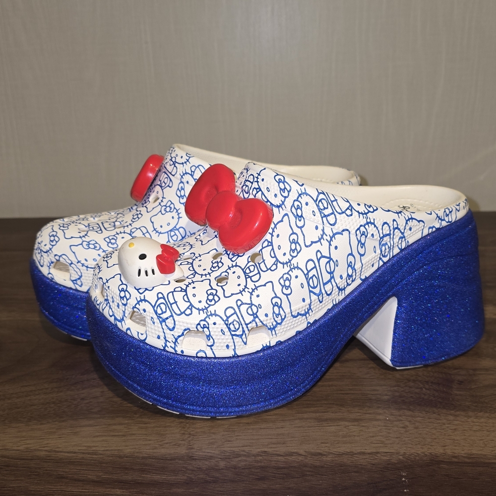CROCS Platform Shoes with Red Bow and Blue Base - Picture 6 of 6